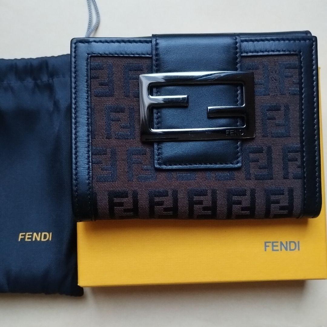 FENDI フェンディ ズッキーノ Wホック財布 折りたたみ