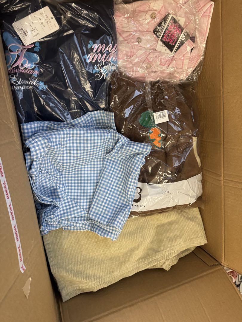 値下げ！子供服問屋緊急処分！子供服AB混み！90枚服箱キッズアパレルが気絶安！