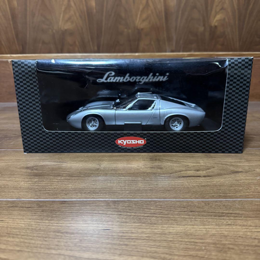 絶版未展示品 京商 1/18 ランボルギーニ ミウラ P400 SV シルバー