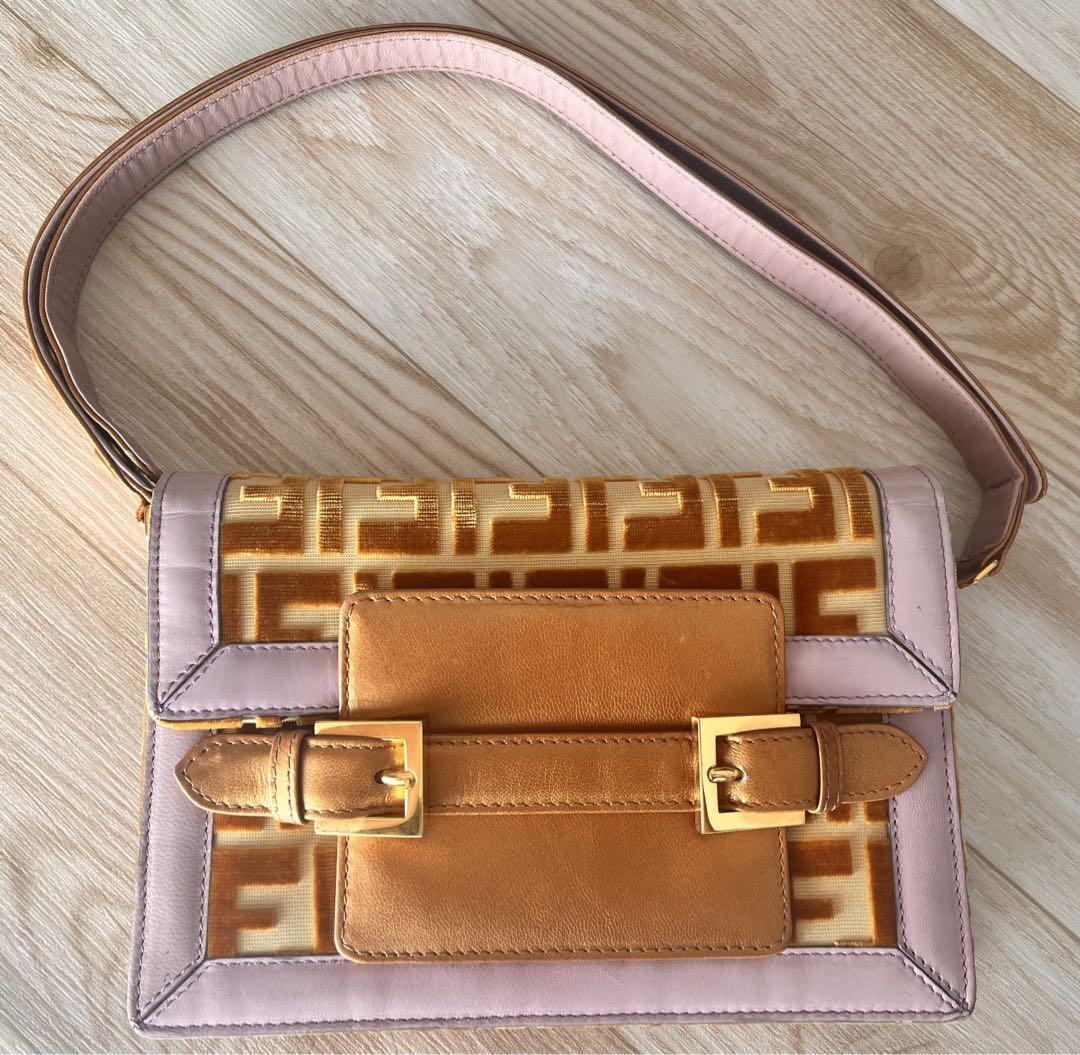 希少!!ヴィンテージ FENDI フェンディショルダーバッグ 2WAY ゴールド