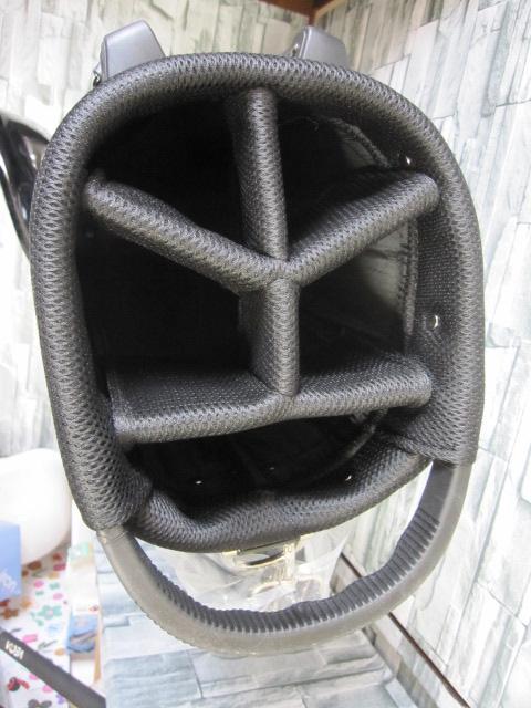 アビリス　≪ ABILES ≫ スタンド式　キャディバッグ 9型　エナメル