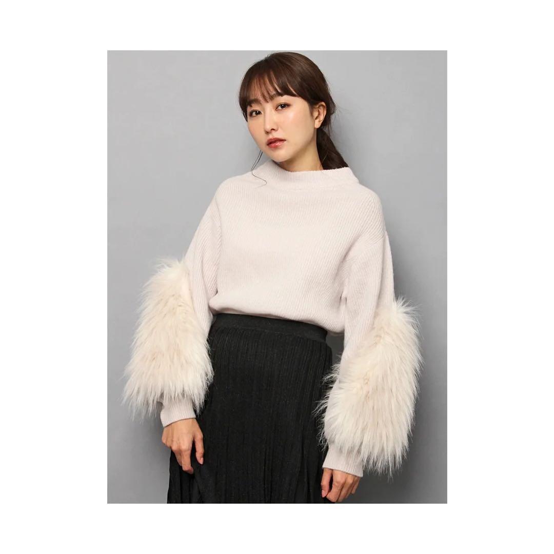 LA4806 フレイアイディー 長袖ファー付き ニット ベージュ F