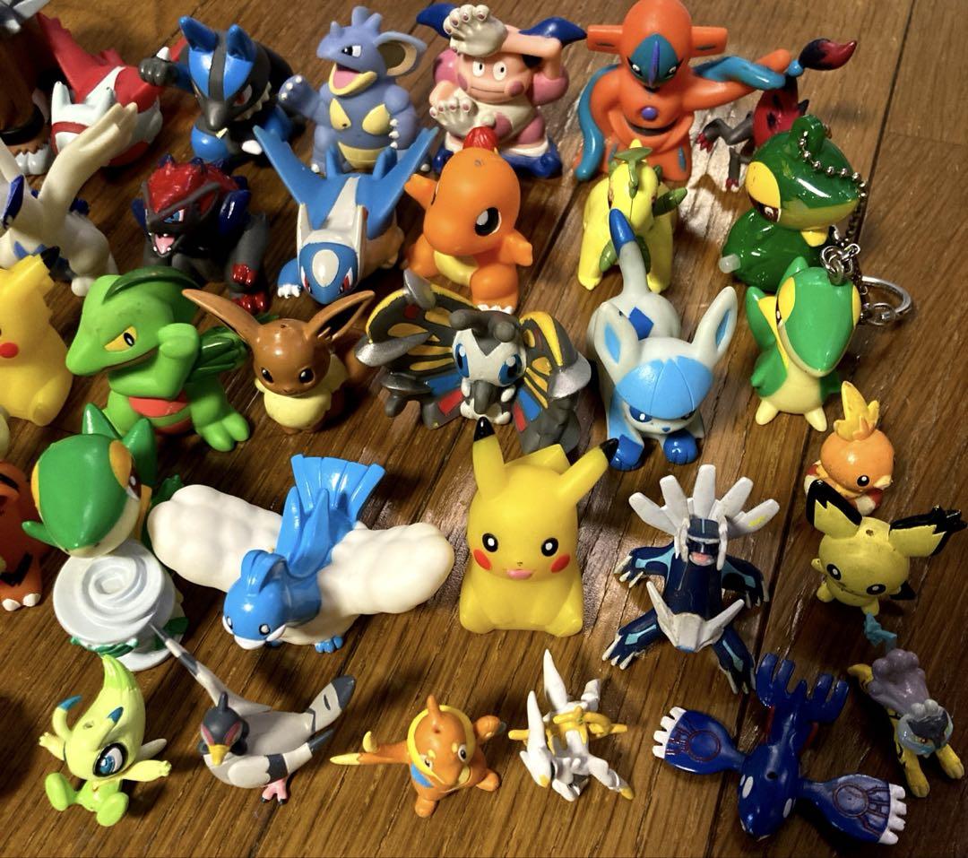 ポケモン　モンコレ　フィギュア　指人形　70体　まとめ売り　おまけ付き ポケモン モンコレ フィギュア 指人形 70体 まとめ売り おまけ付き