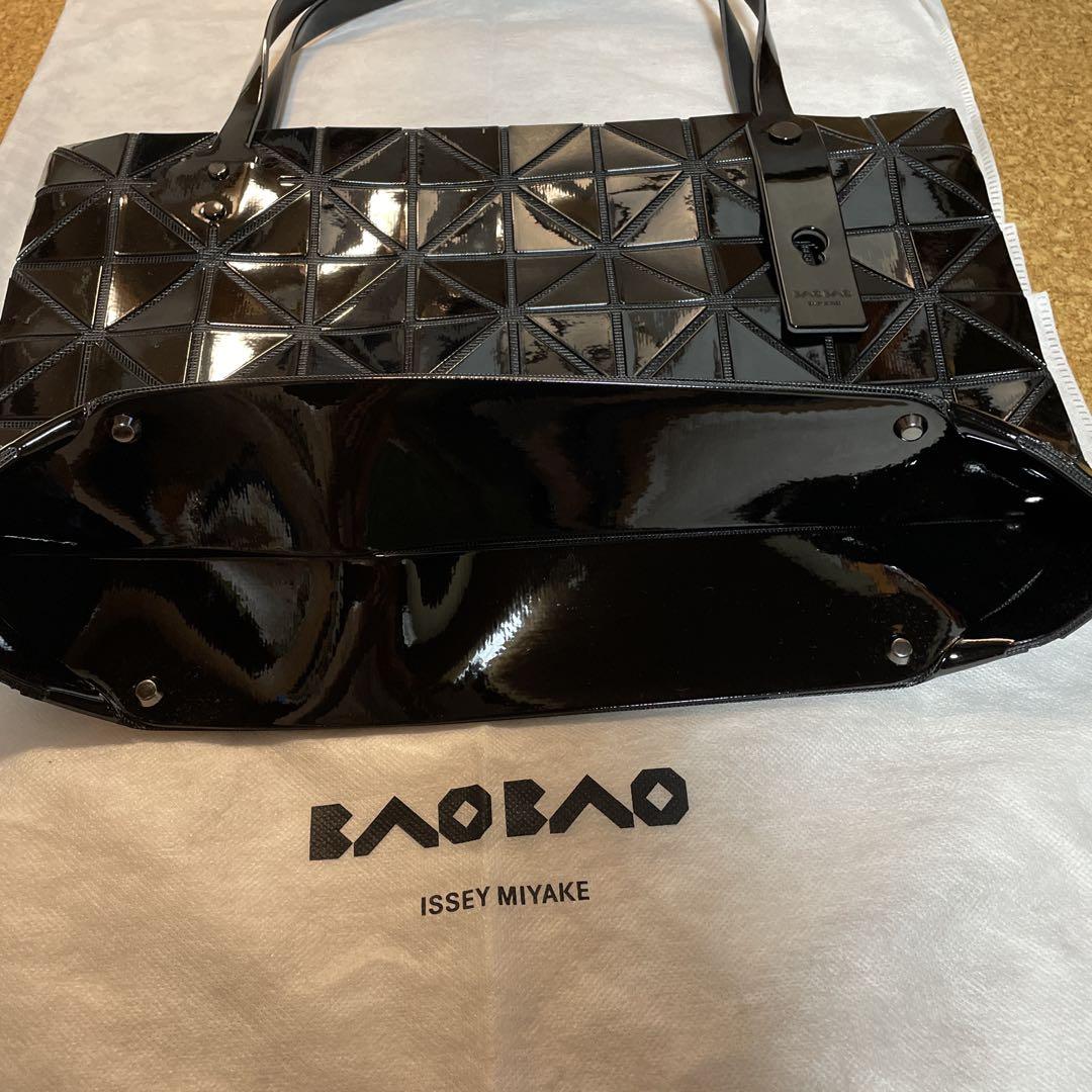 BAOBAO ISSEY MIYAKEブラック ハンドバッグ未使用 BAO ISSEY MIYAKE BAOBAO ISSEI バオバオ イッセイミヤケ