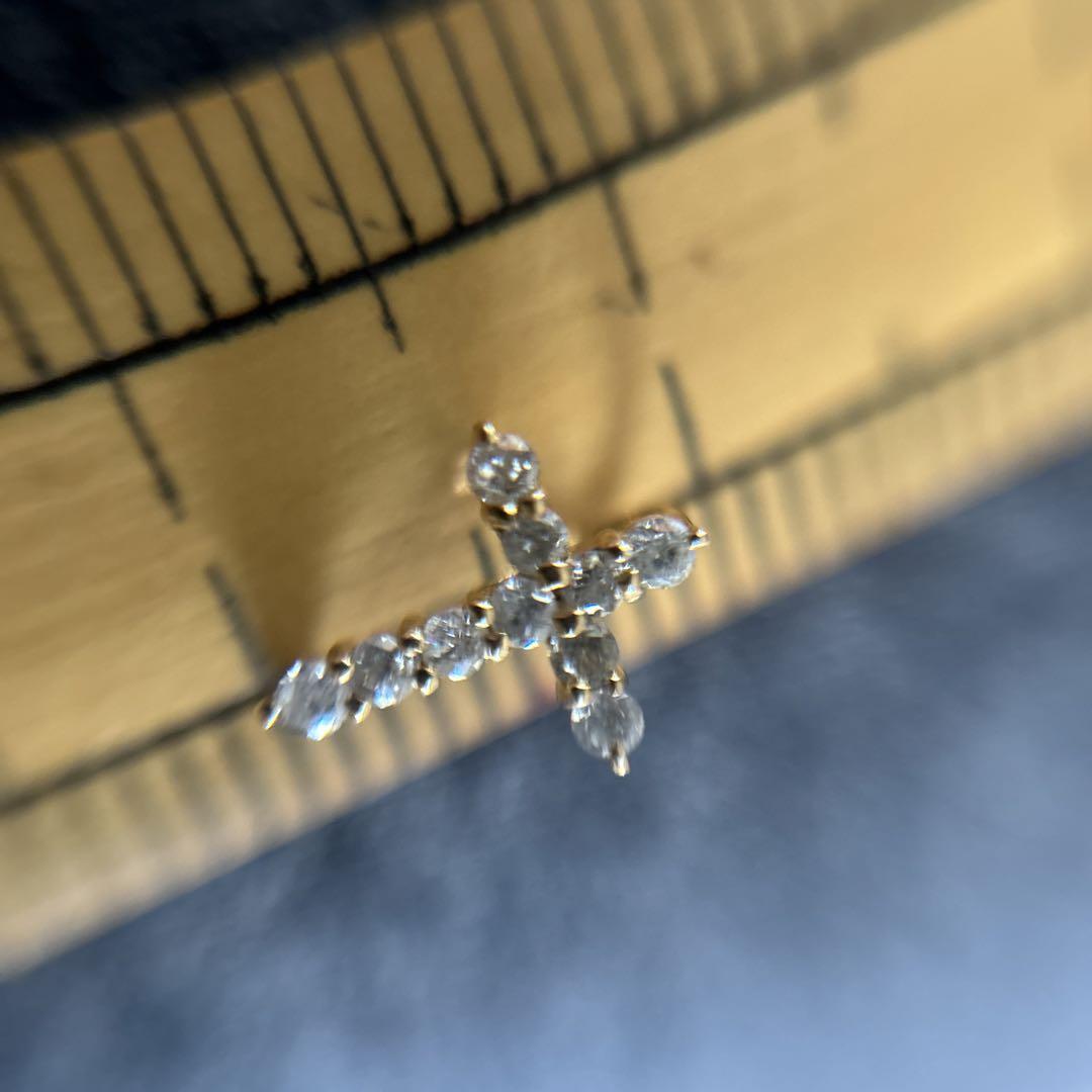 K18クロスダイヤ　ペンダントトップ0.1ct