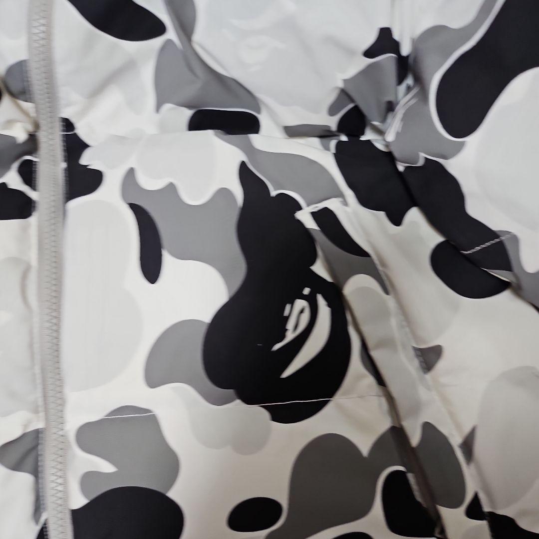 a bathing ape 白黒迷彩ダウンジャケット