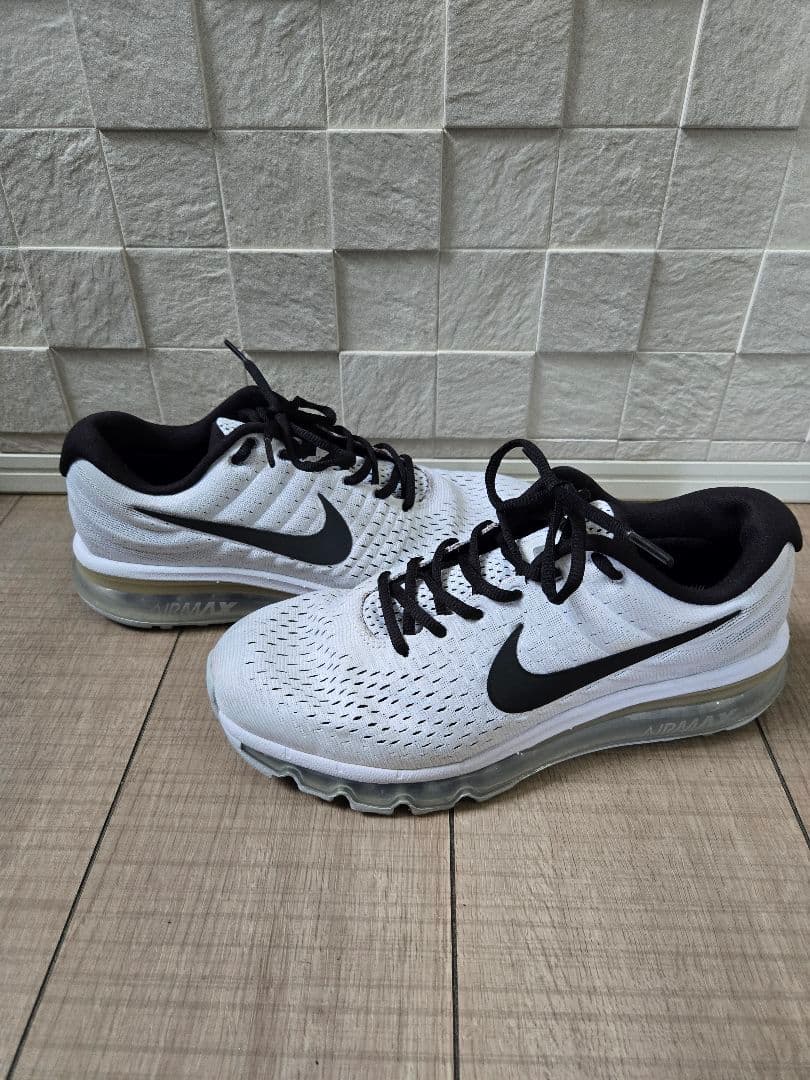 【大特価出品】Nike Air Max ホワイト(US7.5 25.5cm) 【大特価出品】Nike Air Max ホワイト(US7.5 25.5cm)