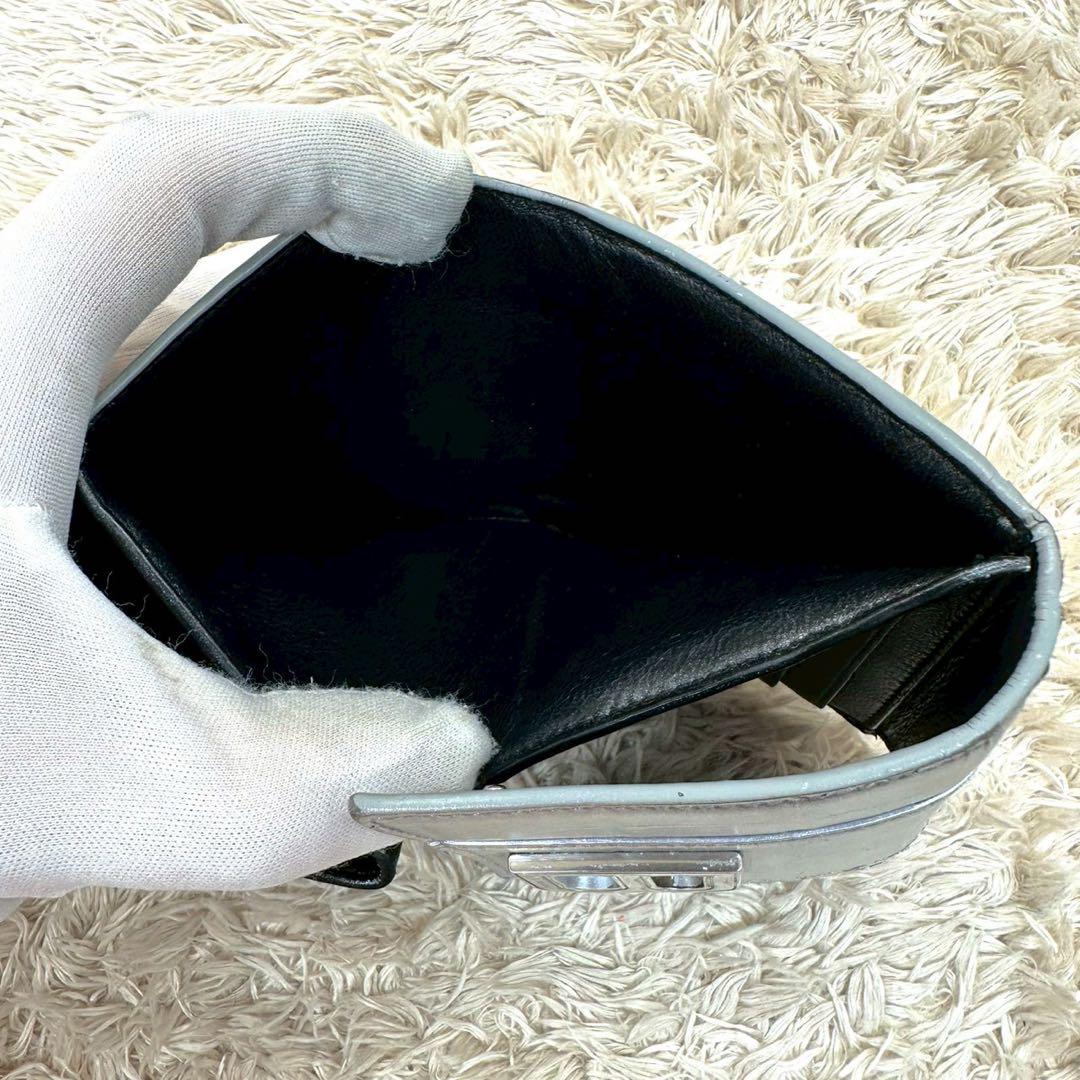 美品】バレンシアガ 三つ折財布 シルバー アワーグラス Bロゴ