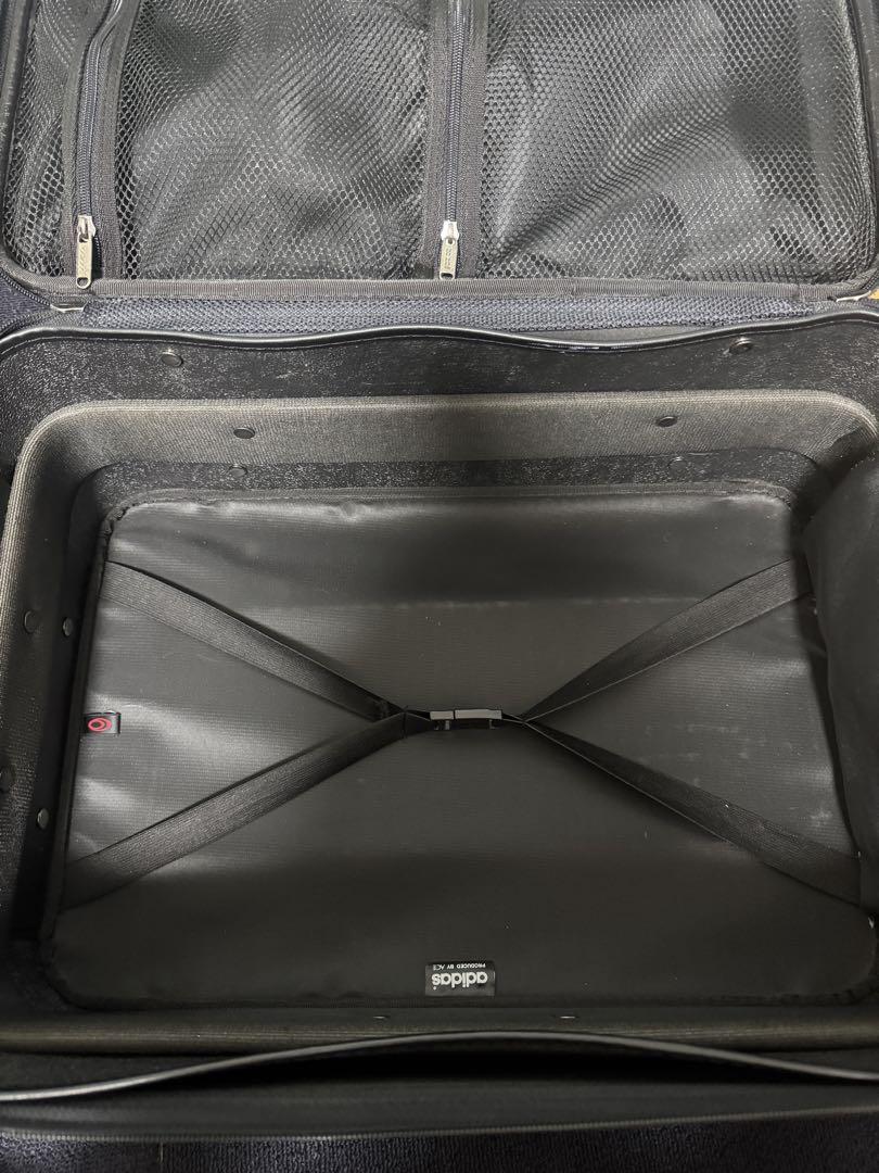 adidas キャリーケース 黒 小型 軽量 旅行バッグ トラベル用