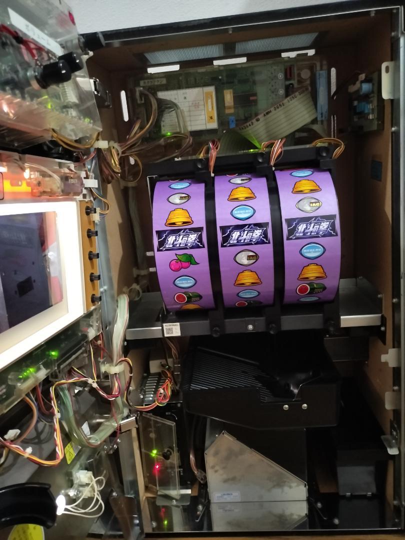 【パチスロ実機】サミー★初代 北斗の拳【フルオートプレイ付コイン不要機付】４号機
