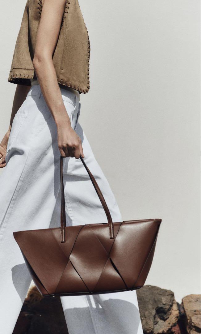 【ZARA】ロングインターウーヴントートバッグ 6047/510/709 ZARA ロングインターウーヴントートバッグ ブラウン 新品未使用