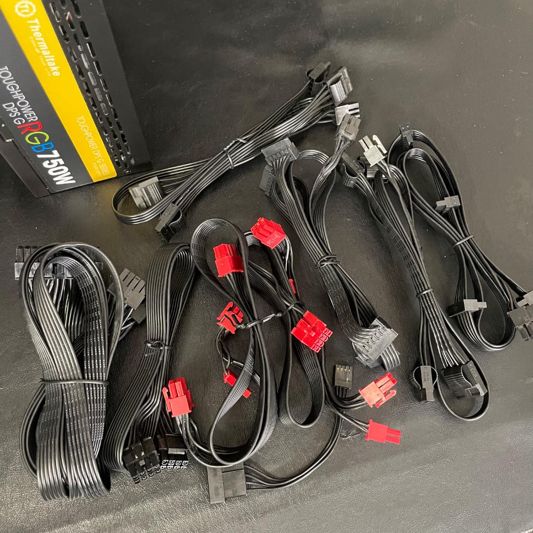 動作未確認 RGB 750W PC電源ユニットTOUGHPOWER DPS G