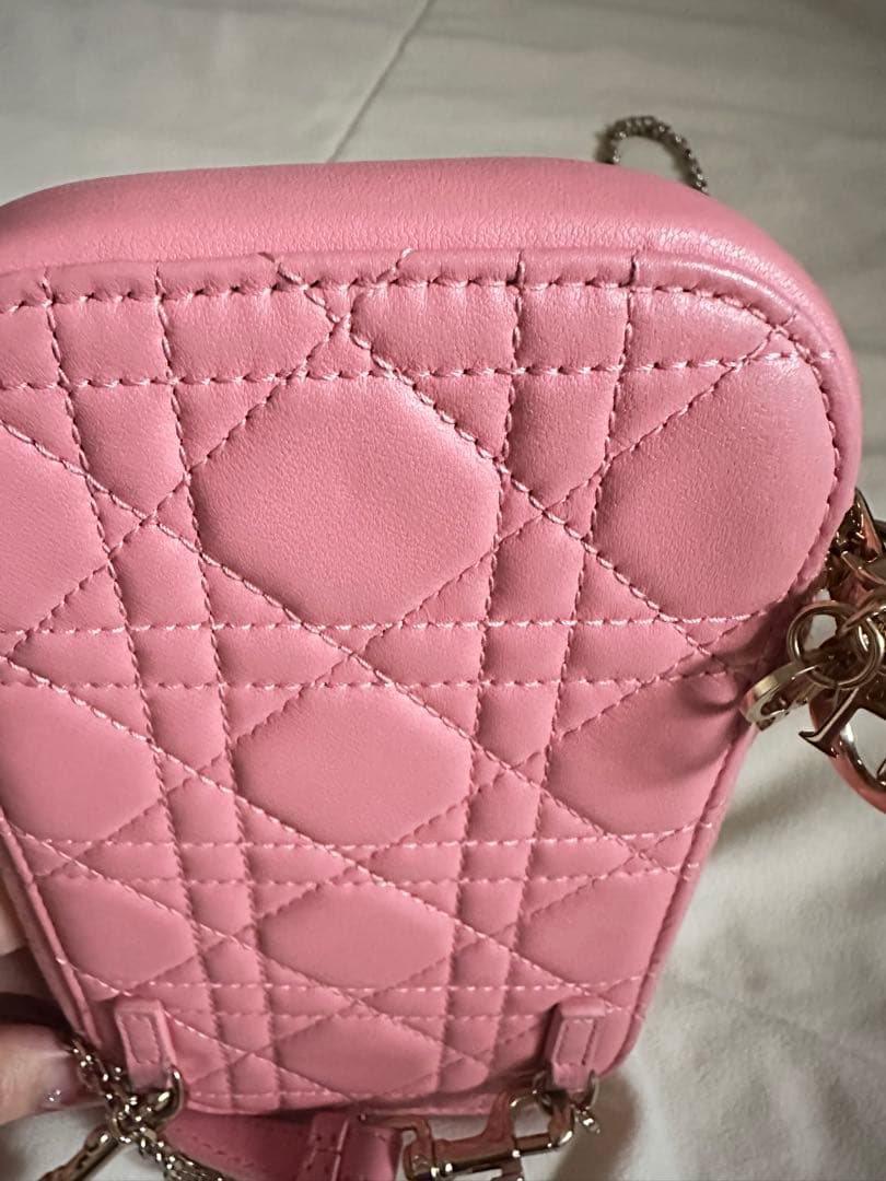 スマホショルダーバッグ目立った傷や汚れなし