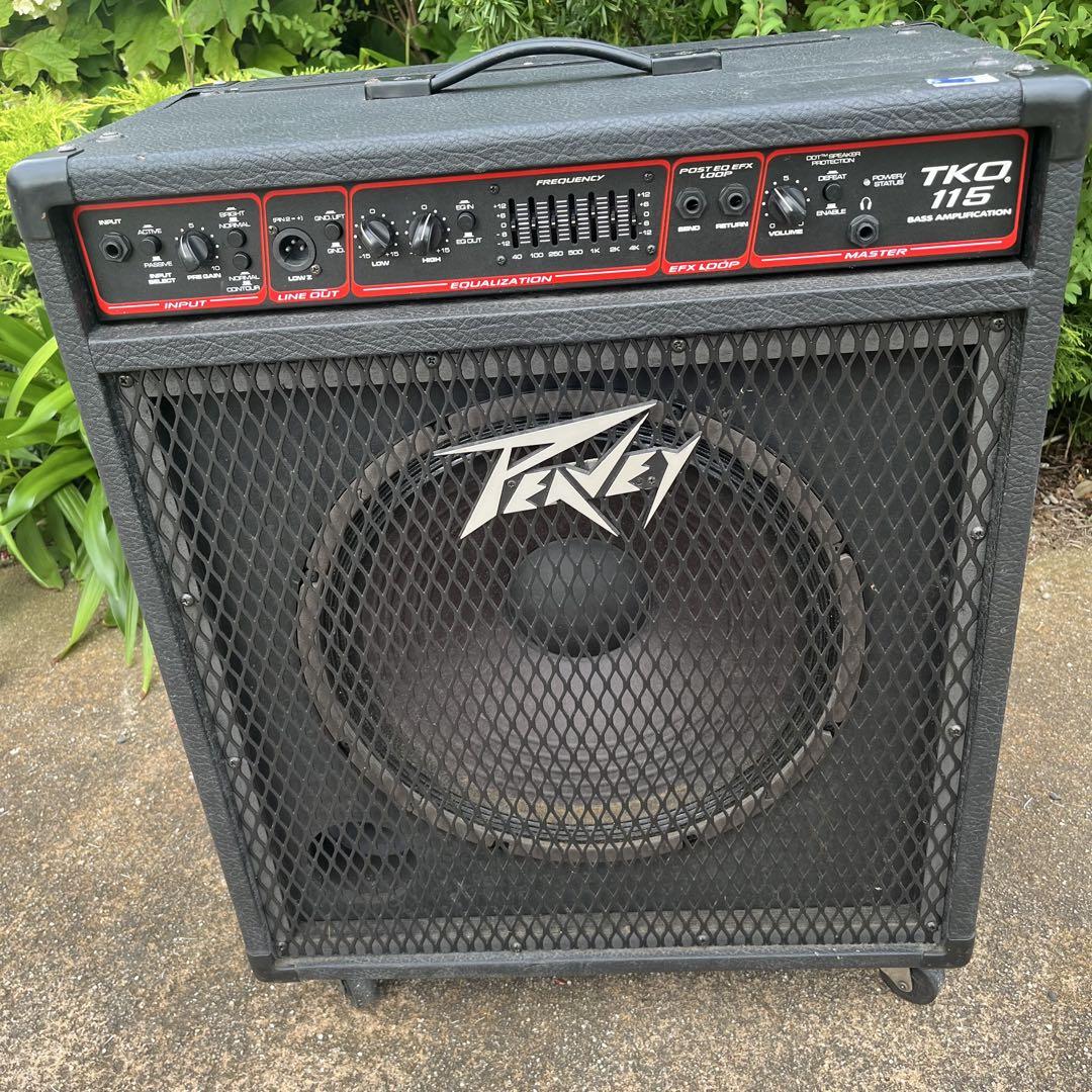 ベースアンプ　150W PEAVEY TKO115