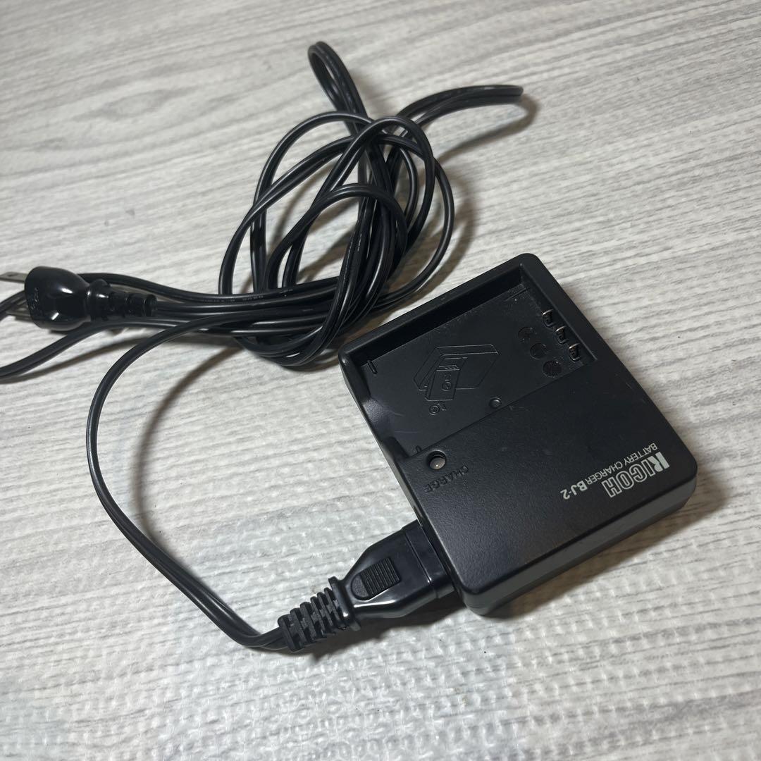 RICOH バッテリー充電器 BJ-2 - メルカリ
