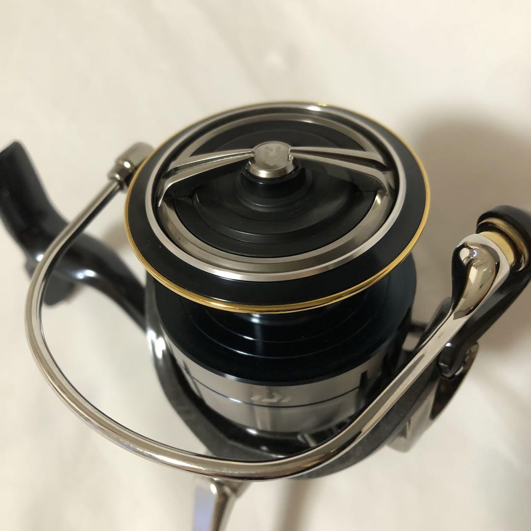 極美品　ダイワ　19セルテート LT5000D-CXH パワーハンドル　スタンド