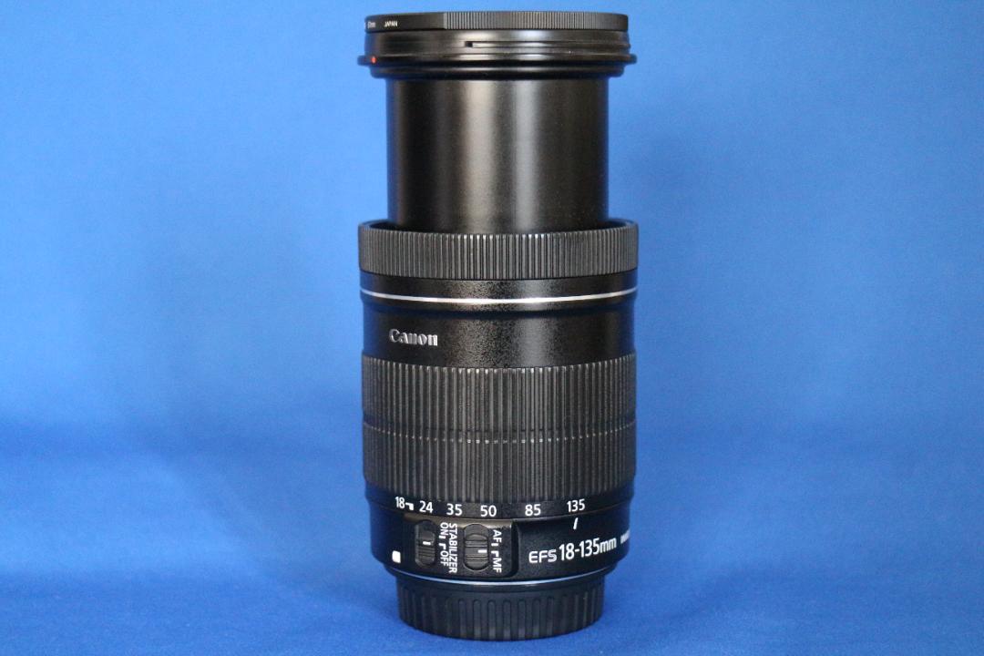 Canon EF-S 18-135mm 1:3.5-5.6 IS TluFr-m21151811606 NEW特価
