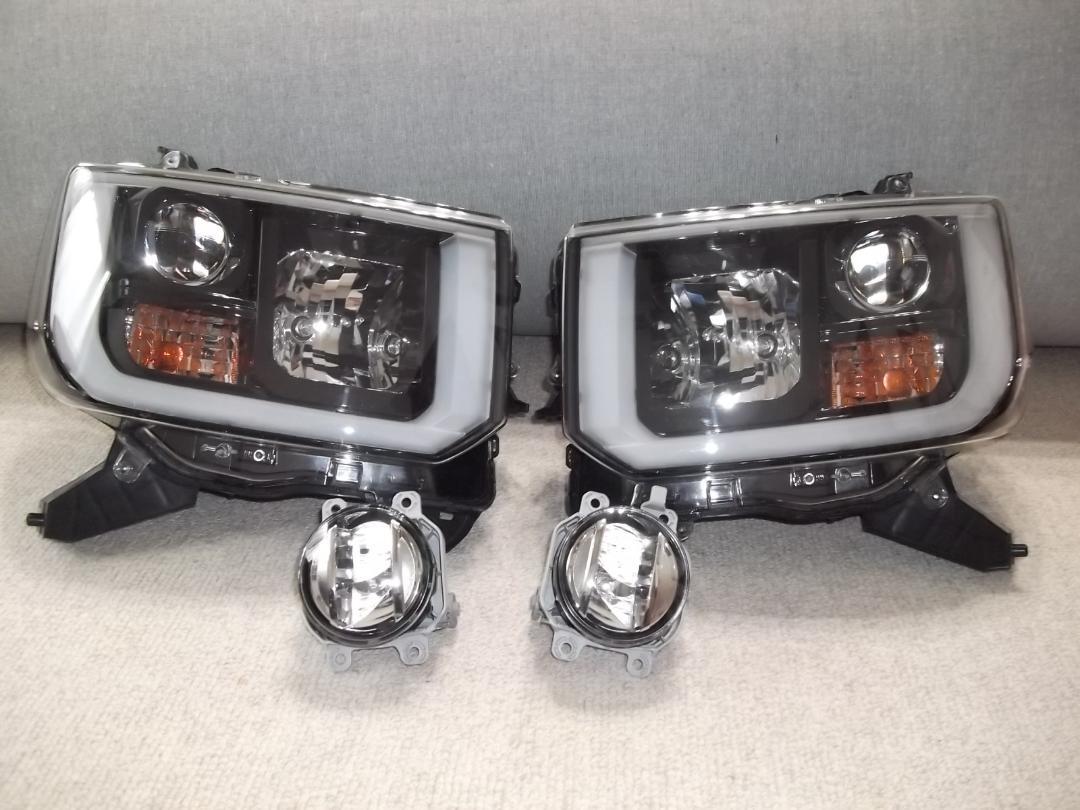 送料込み価格！ダイハツ ウェイク 純正 左右 LED ヘッドライト　フォグランプ
