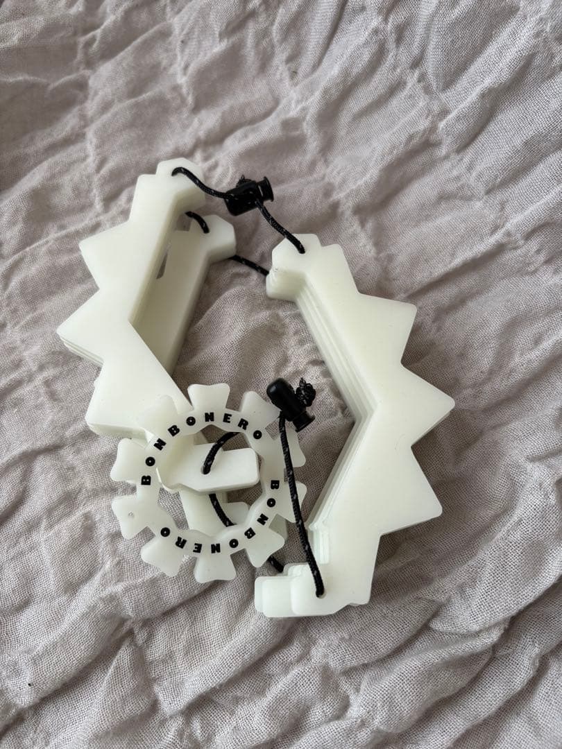 bonbonero ボンボネロ 蓄光グリーン目立った傷や汚れなし