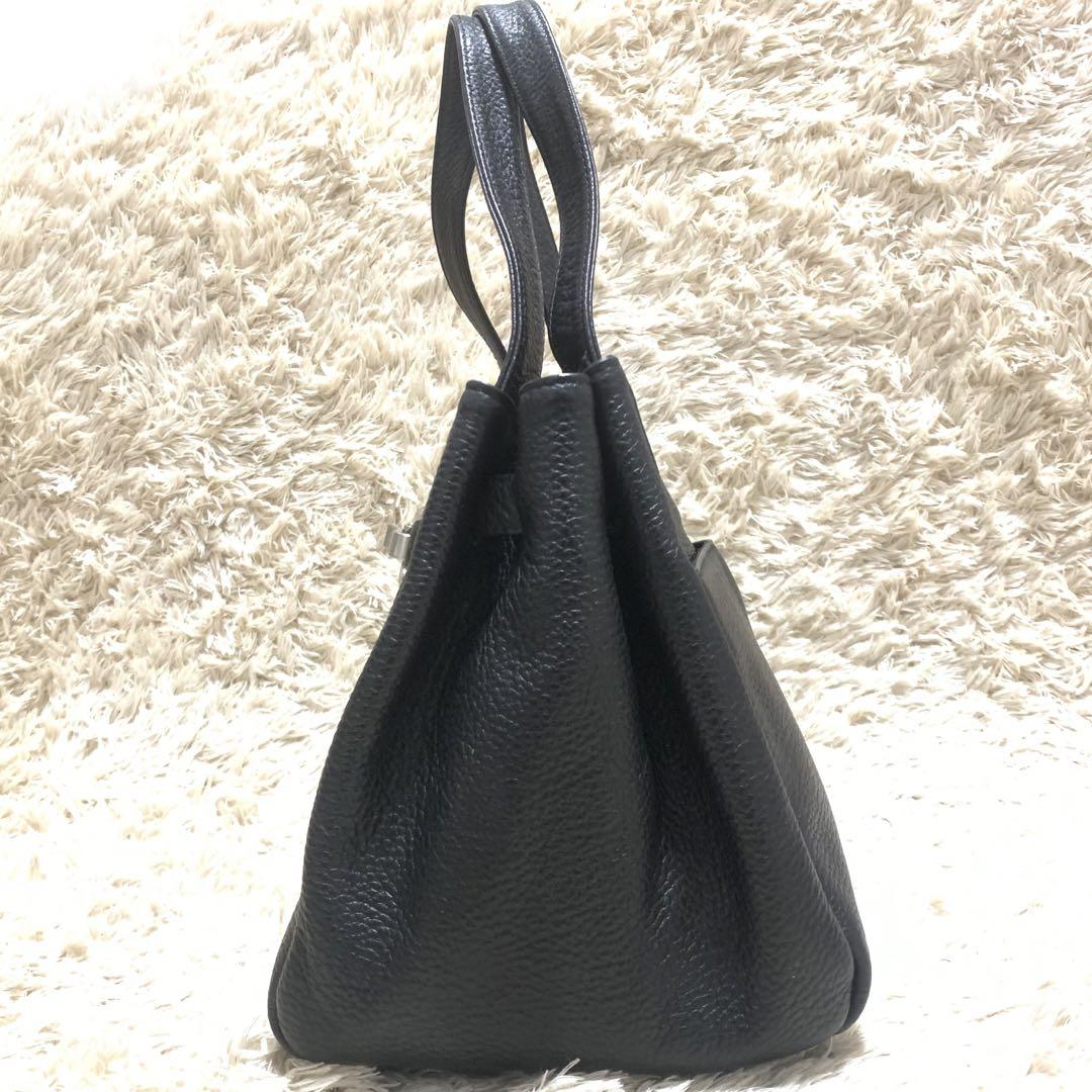 courregesロゴ金具ハンドバッグ Courreges ✨希少美品✨ ハンドバッグ ロゴ 金具 型押し シボ革