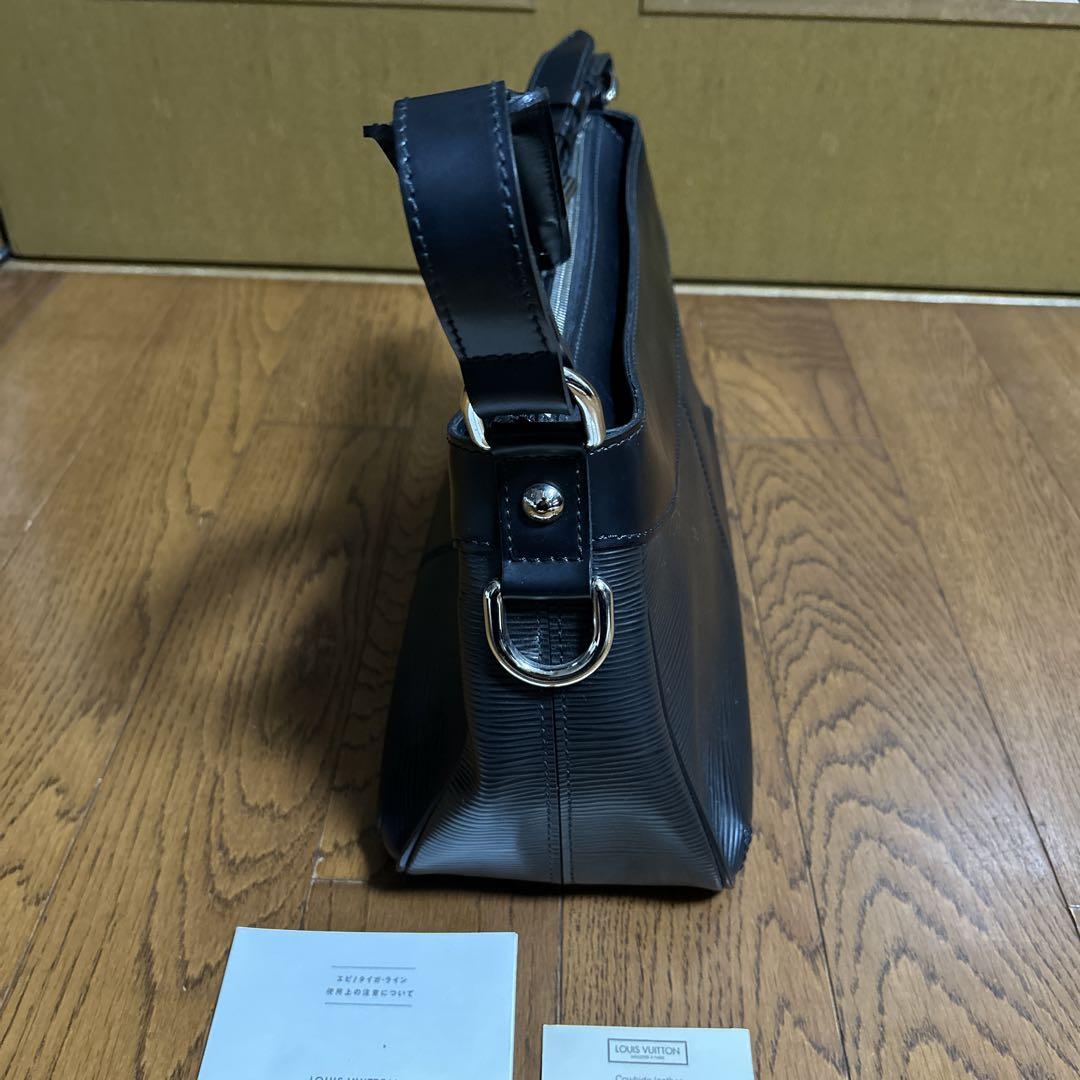 LOUIS VUITTON エピ テュレンPM エピ ノワール