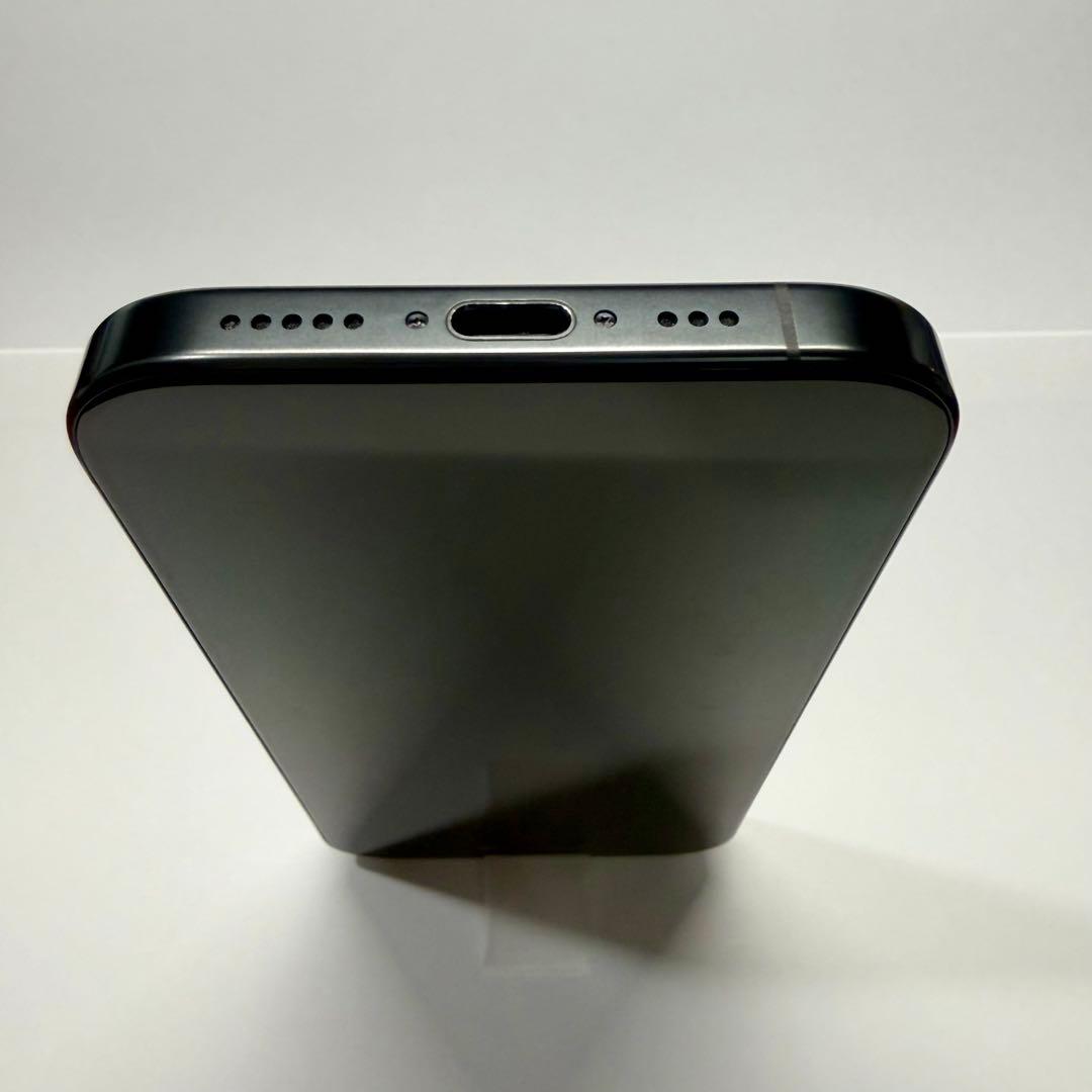 iPhone 16 Pro 256GB ブラックチタニウム SIMフリー 93% iPhone 16 Pro 256GB ブラックチタニウム SIMフリー 93%