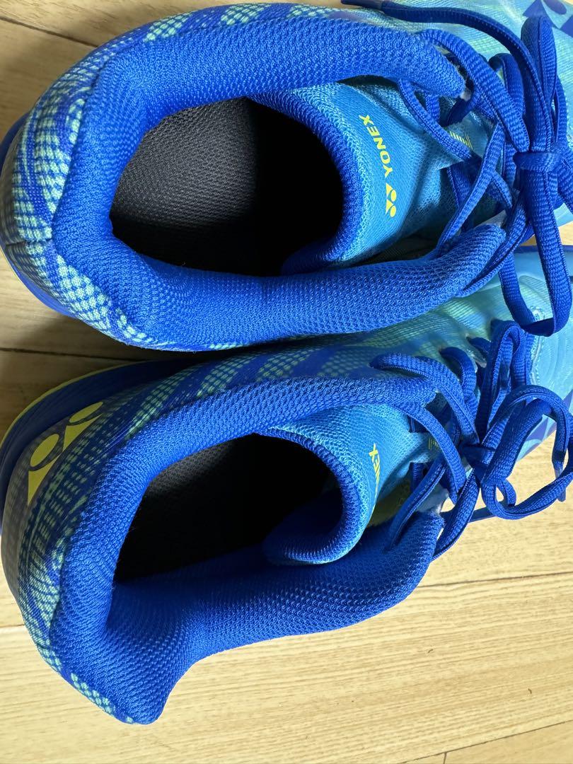 YONEX バドミントンシューズ 青 AERUS