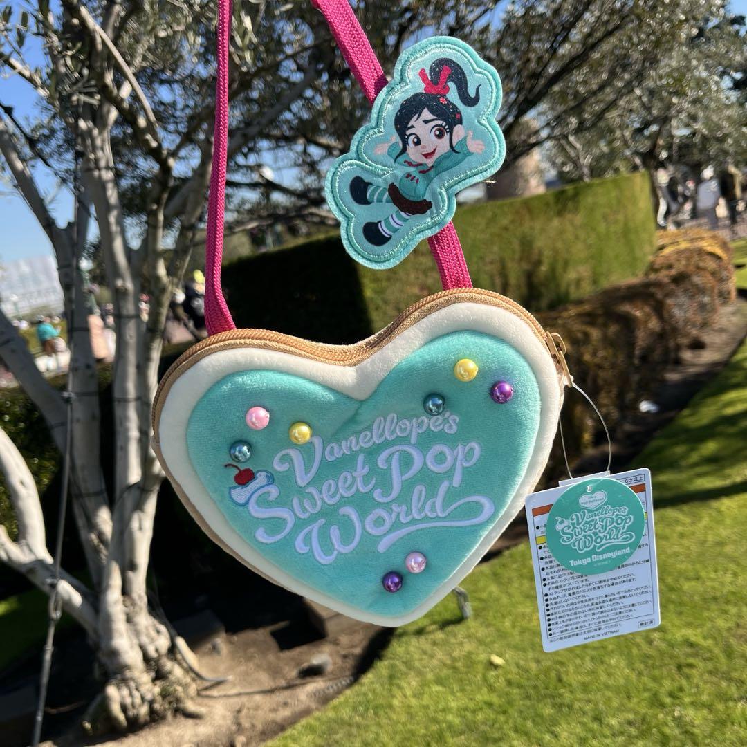 ディズニーランド パルパルーザ ヴァネロペ ネックポーチ 2025 ディズニーランド パルパルーザ ヴァネロペ ネックポーチ 2025