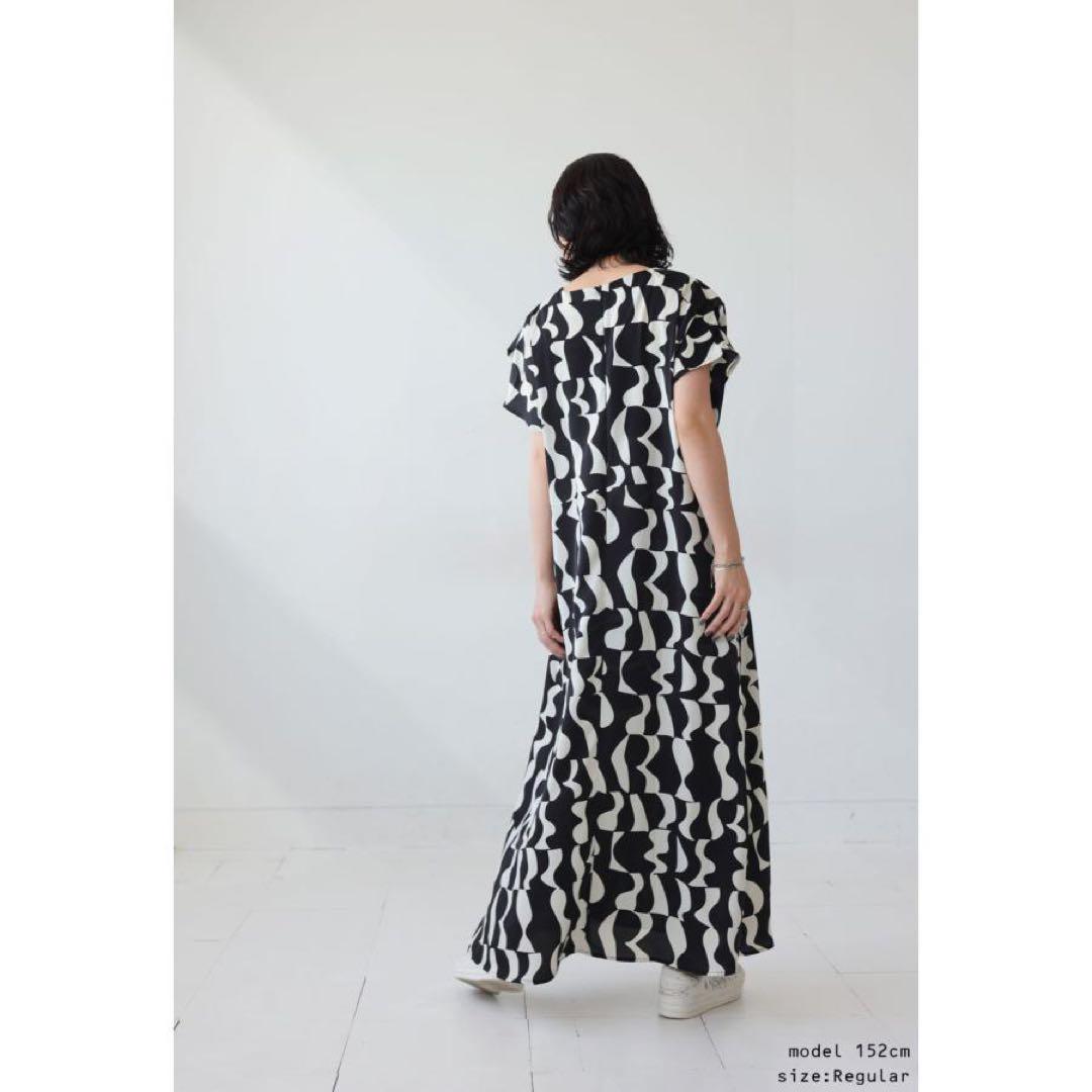 定価¥5,940＊antiqua＊ジオメトリック柄ロングワンピース高身長さんにも