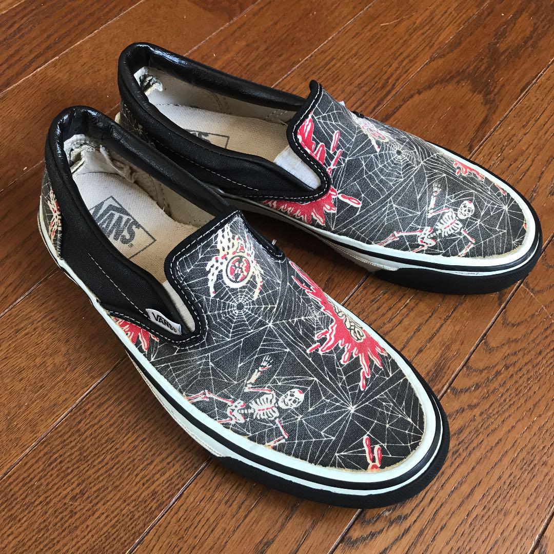 VANS オールド スリッポン スカル(がい骨)柄 VANS オールド スリッポン スカル(がい骨)柄