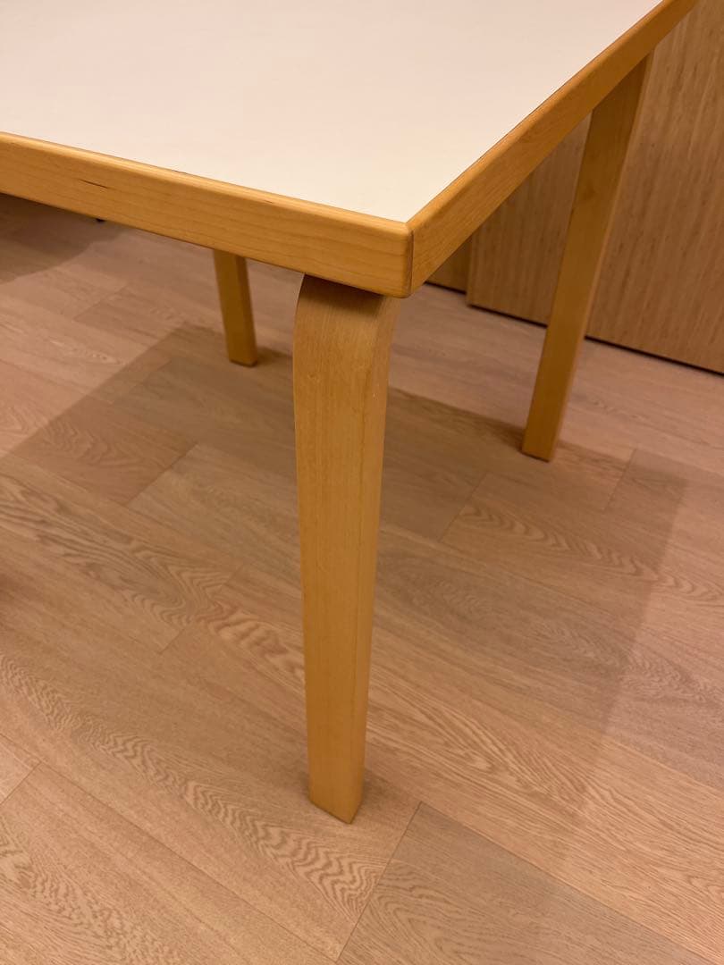 artek アルテック テーブル81C ホワイトラミネート MARWIL-DEMENAGEMENTS_CH
