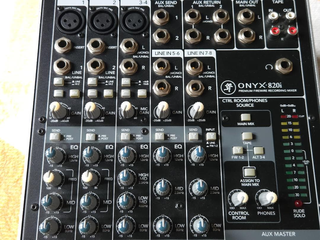 MACKIE ONYX820i アナログミキサー Onyx 820i｜Onyx-i Series｜Mixers｜Mackie Japan
