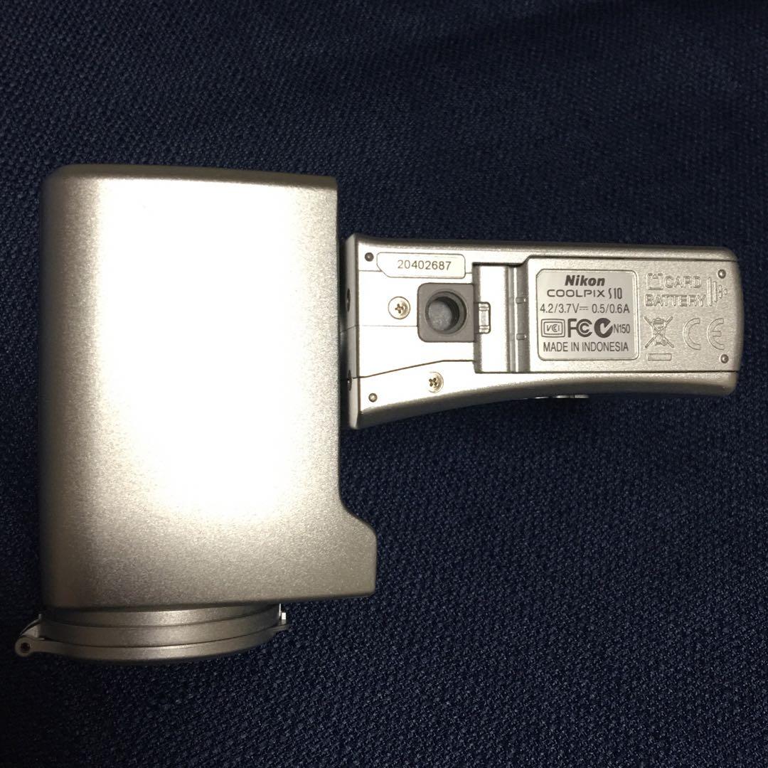 Nikon COOLPIX S10 スイバルデザイン コンパクトデジタルカメラ