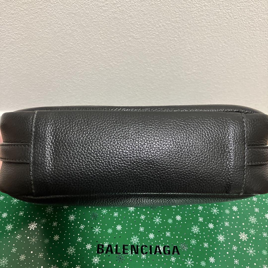 BALENCIAGA バレンシアガ　カメラバック　ショルダー