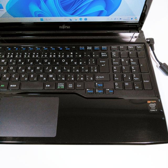 ノートパソコン Core i7 SSD Windows11 カメラ メモリ16G