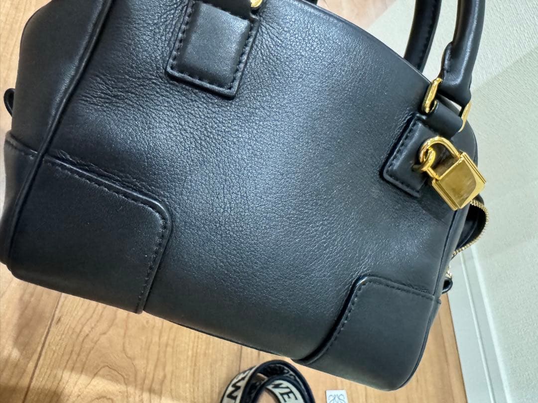 LOEWE ブラックレザーショルダーバッグ　アマソナ16