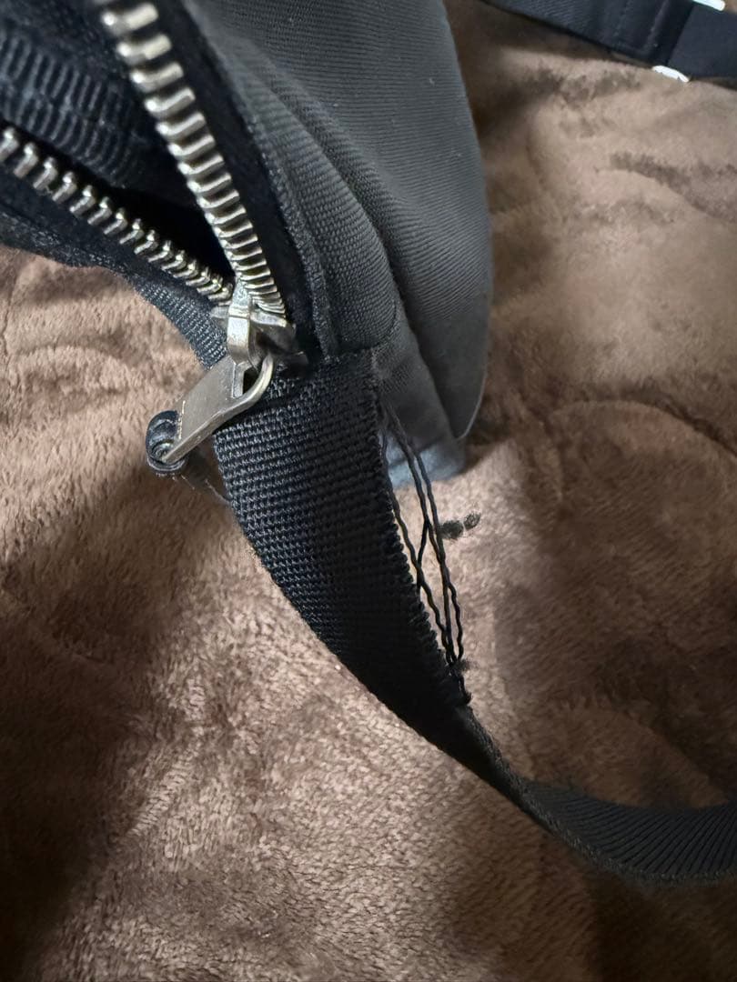 saint laurent サンローラン ショルダーバッグ クロスバッグ saint laurent サンローラン ショルダーバッグ クロスバッグ