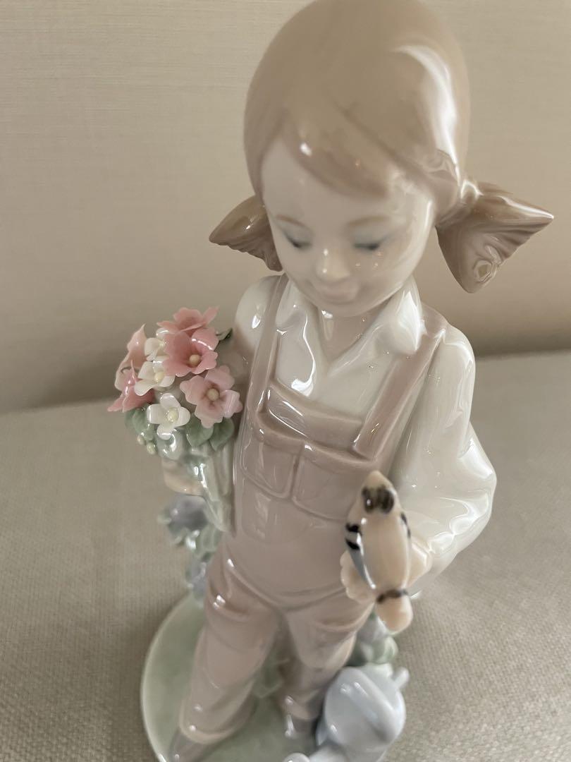 【 箱付き未使用品 】リヤドロ 小鳥と話す少女