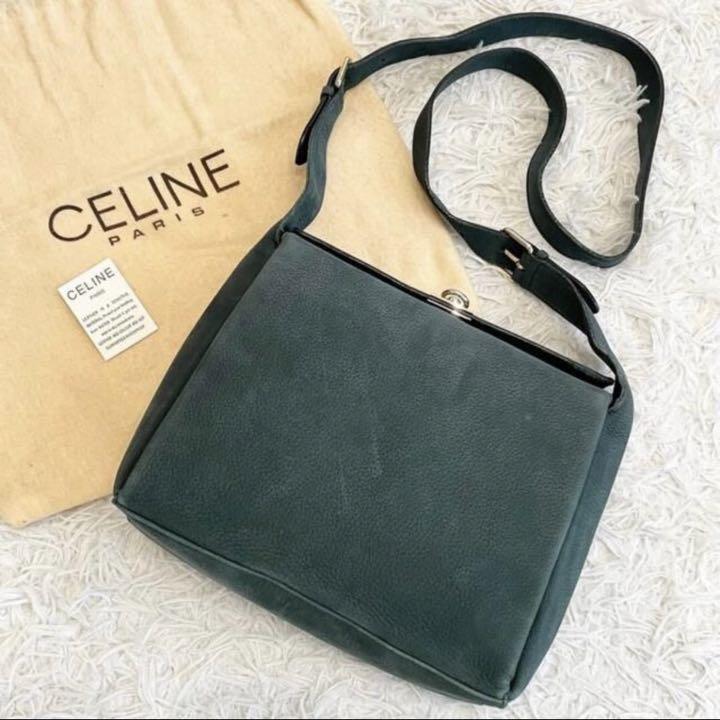 極美品⭐️CELINE ガンチーニ ゴールド金具 レザー 緑 ショルダーバッグ - メルカリ 極美品⭐️CELINE ガンチーニ ゴールド金具 レザー 緑 ショルダーバッグ - メルカリ