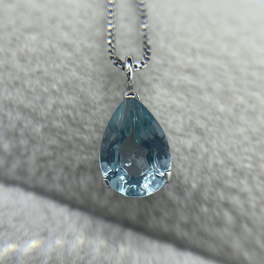 Blue Topaz K18WGブルートパーズ ダイヤモンドリング (NO.304784