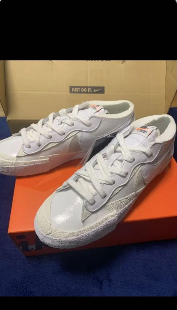 NIKE sacai BLAZER LOW PATENT LEATHER