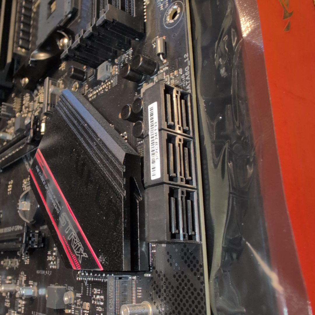 ASUS ROG STRIX B550-F GAMING マザーボード