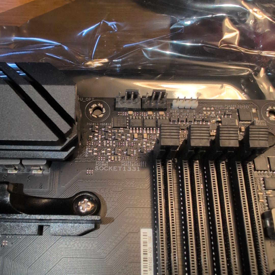 ASUS ROG STRIX B550-F GAMING マザーボード