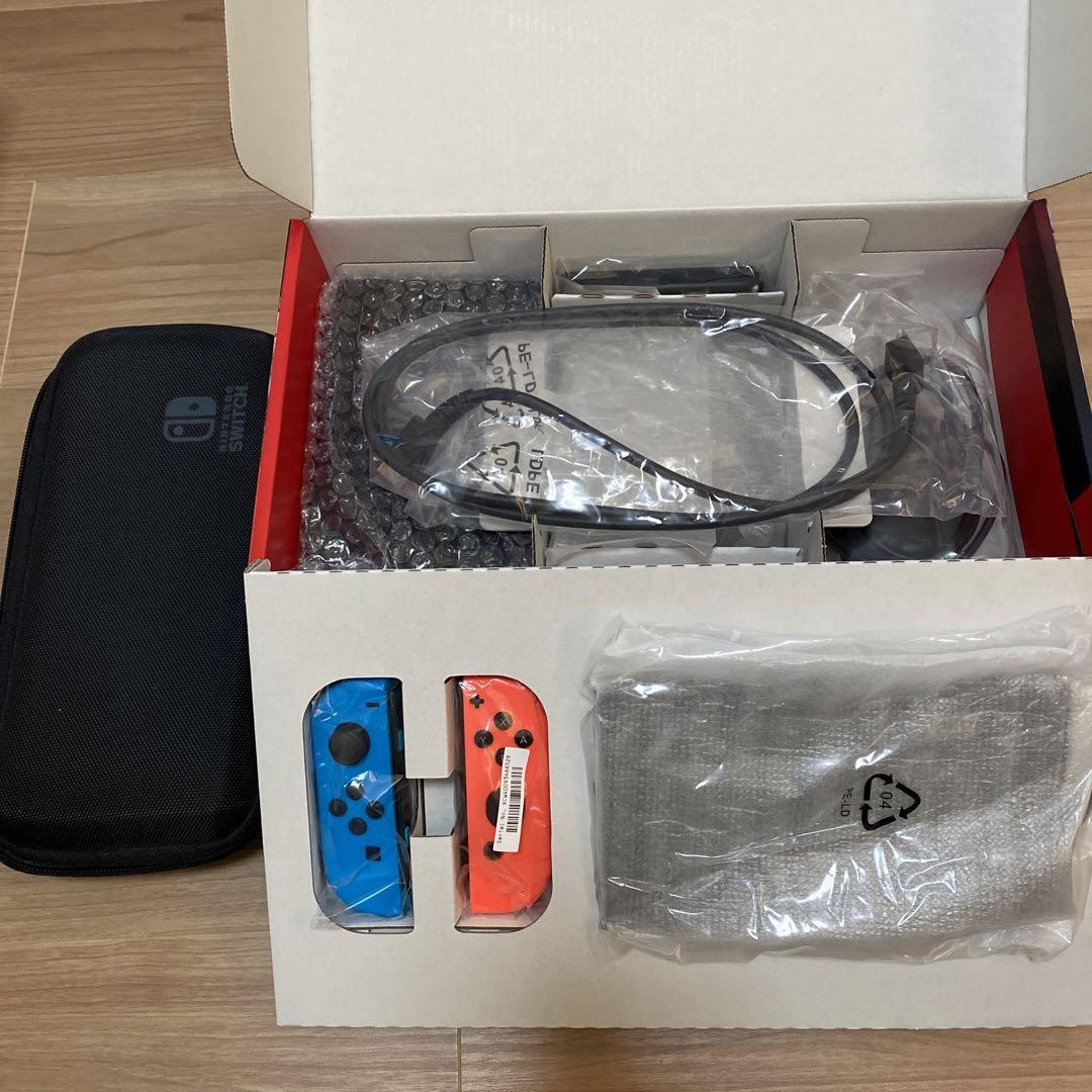 ニンテンドーSwitch ケース付き