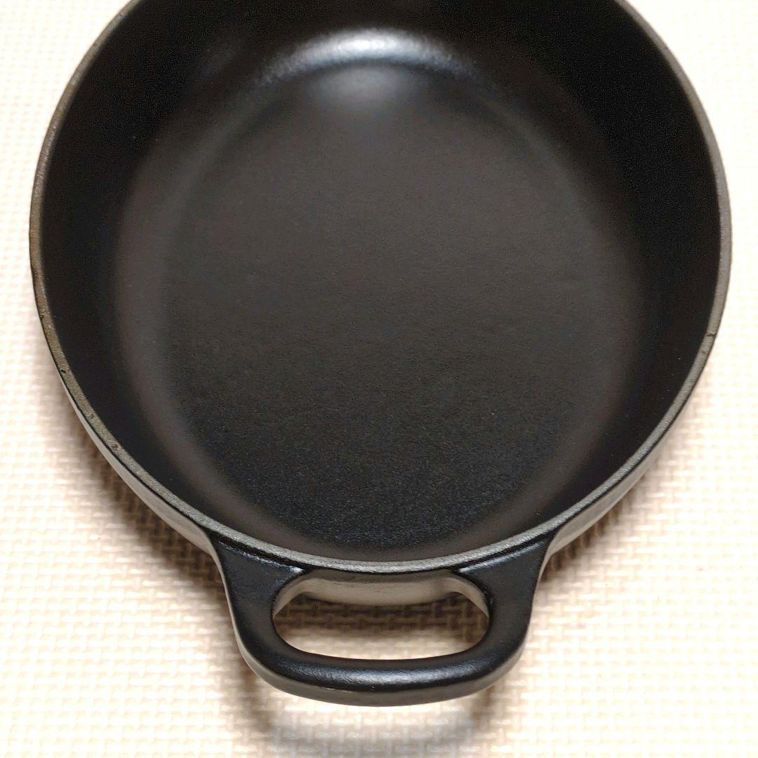 【美品】ル•クルーゼ ビュッフェ オーバル キャセロール21cm ブラック 美品】ル•クルーゼ ビュッフェ オーバル キャセロール21cm