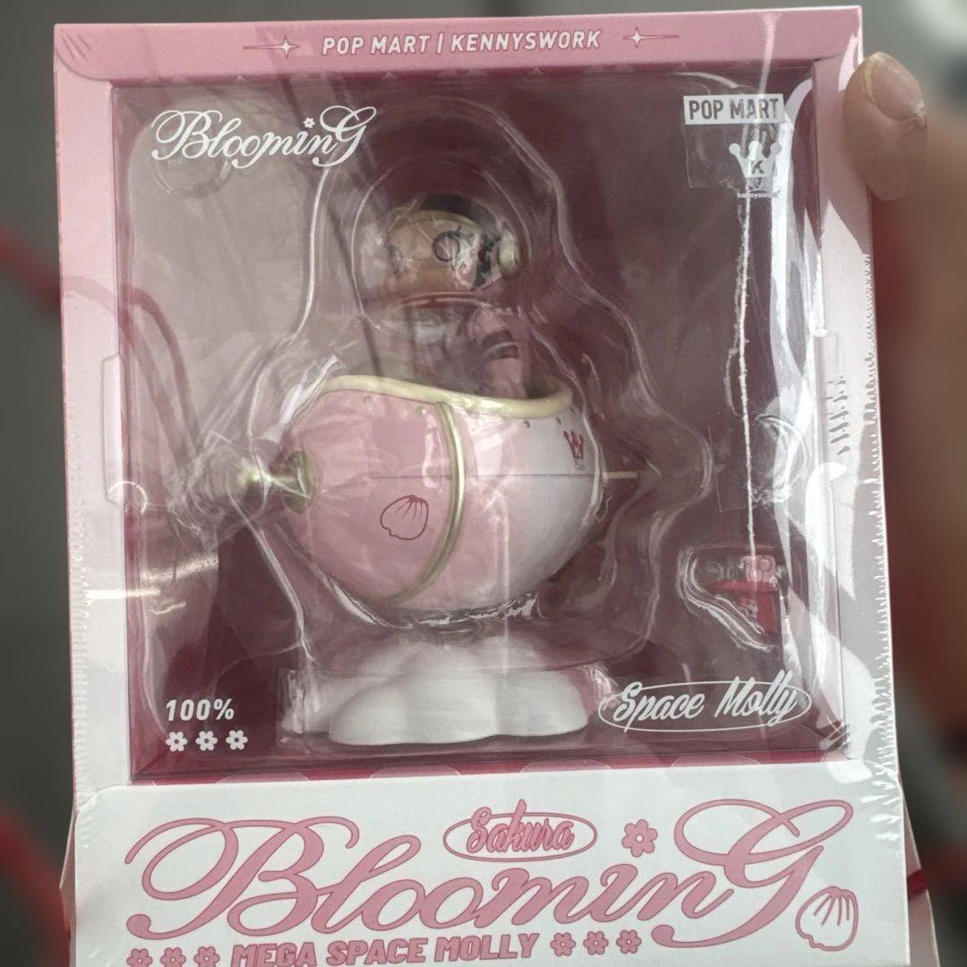 MEGA SPACE MOLLY 100% Blooming- Sakura - メルカリ