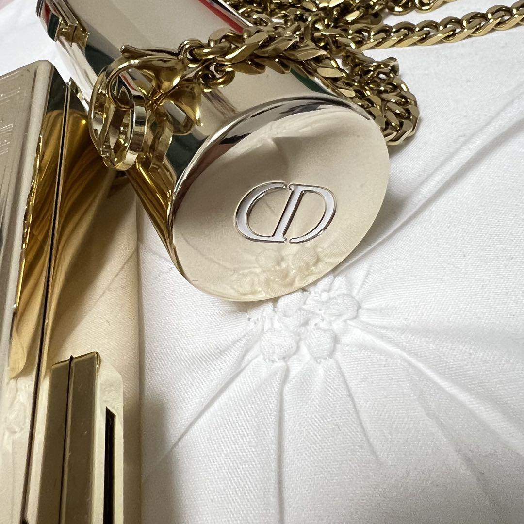 Dior クリスマスコフレ　リップケース　これ以上の値下げは考えてません Dior クリスマスコフレ リップケース これ以上の値下げは考えて