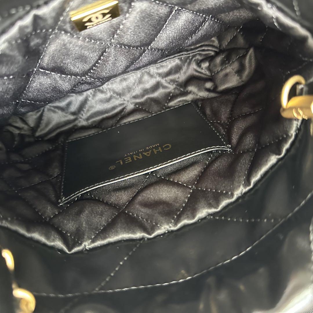 【希少・入手困難】☆CHANEL☆ 22 ミニ バッグ 画像4