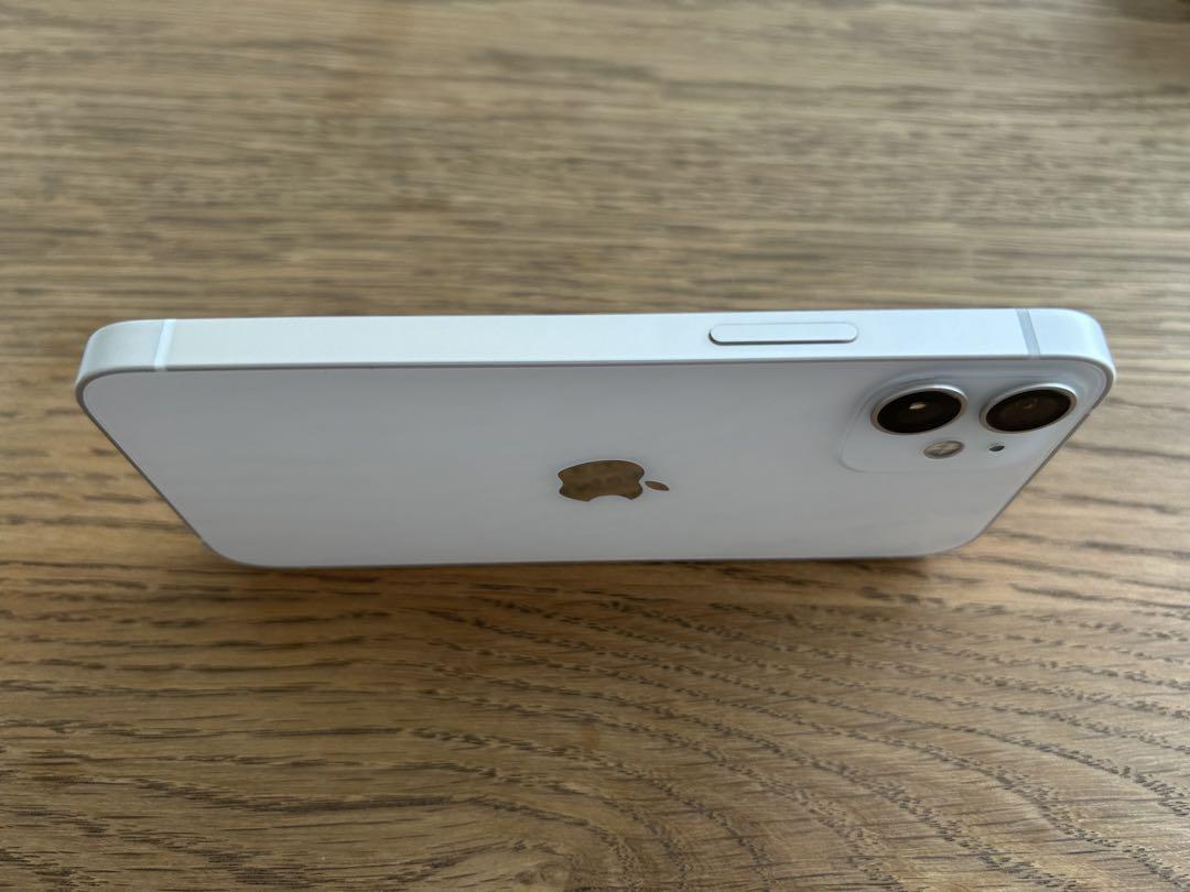 iPhone 12 mini ホワイト 64 GB SIMフリー