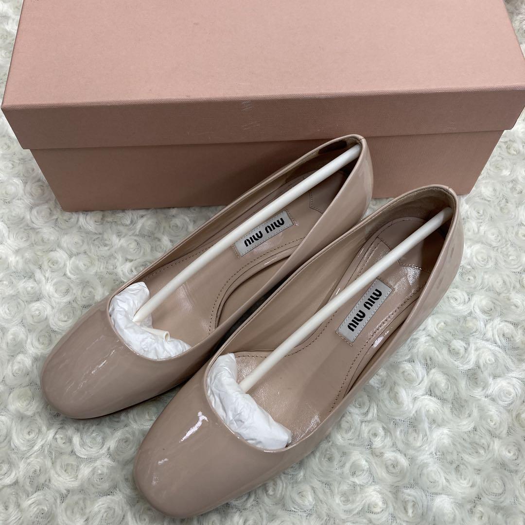 miumiu パンプス